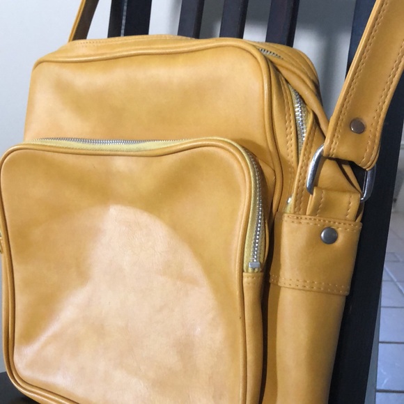 Vintage Interpur Vinyl Carry-All Bag - Picture 3 of 7